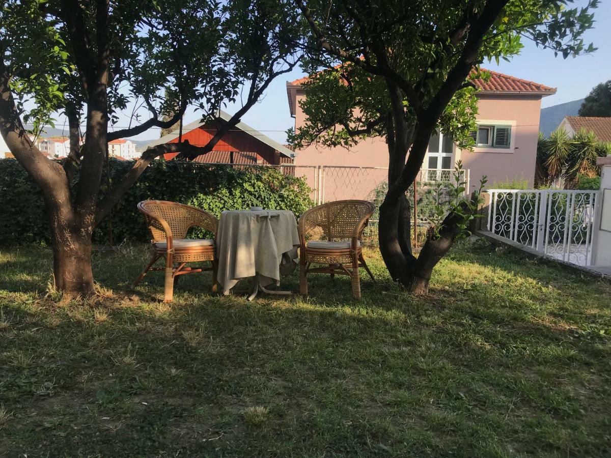 Apartmani Konjevic Херцег Нови Екстериор снимка